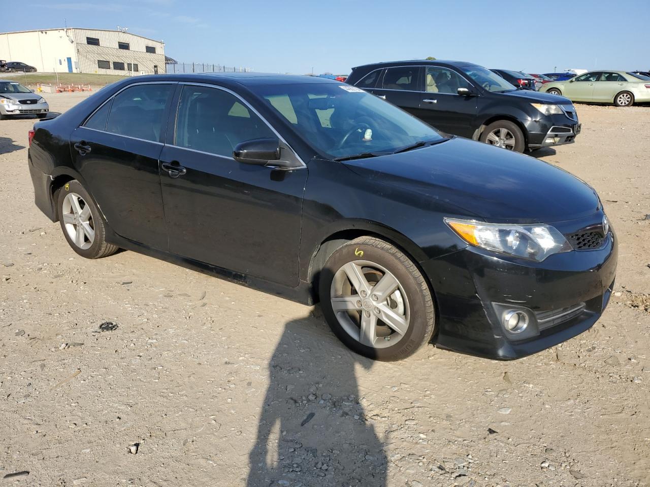 2014 TOYOTA CAMRY L - Фото 4
