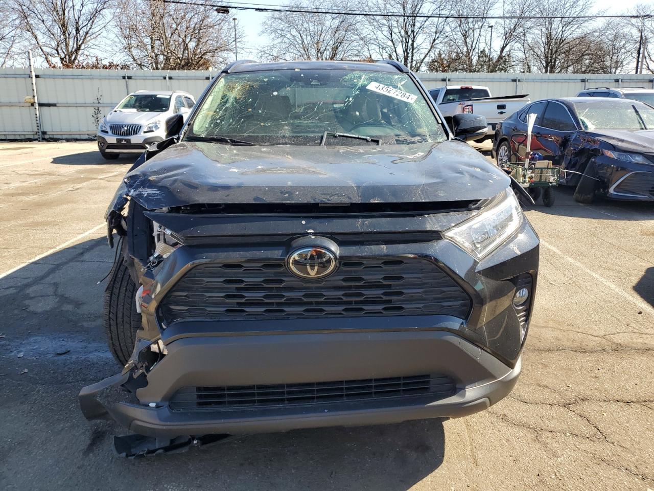 2020 TOYOTA RAV4 XLE - Image 5