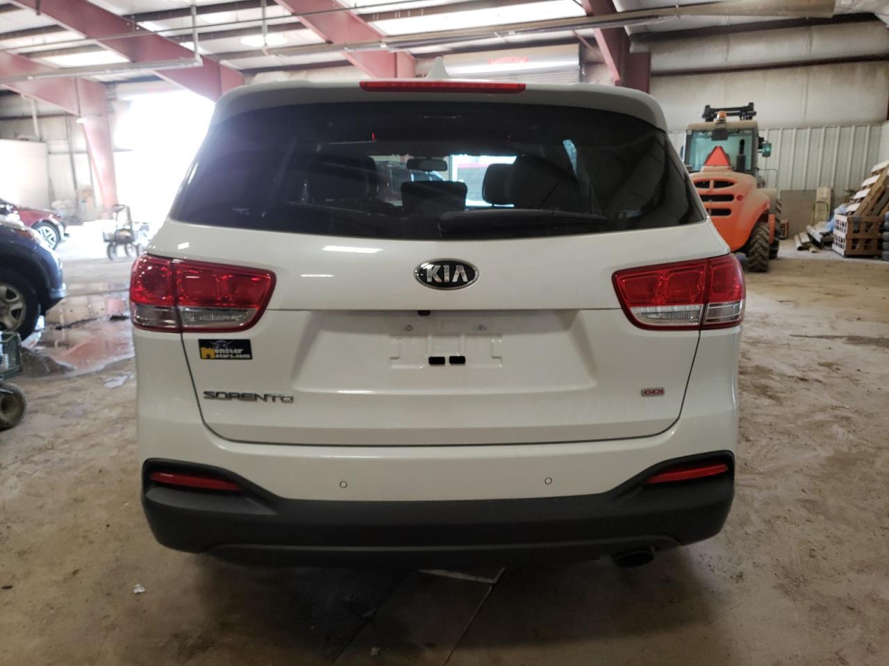 2016 KIA SORENTO LX - Фото 6