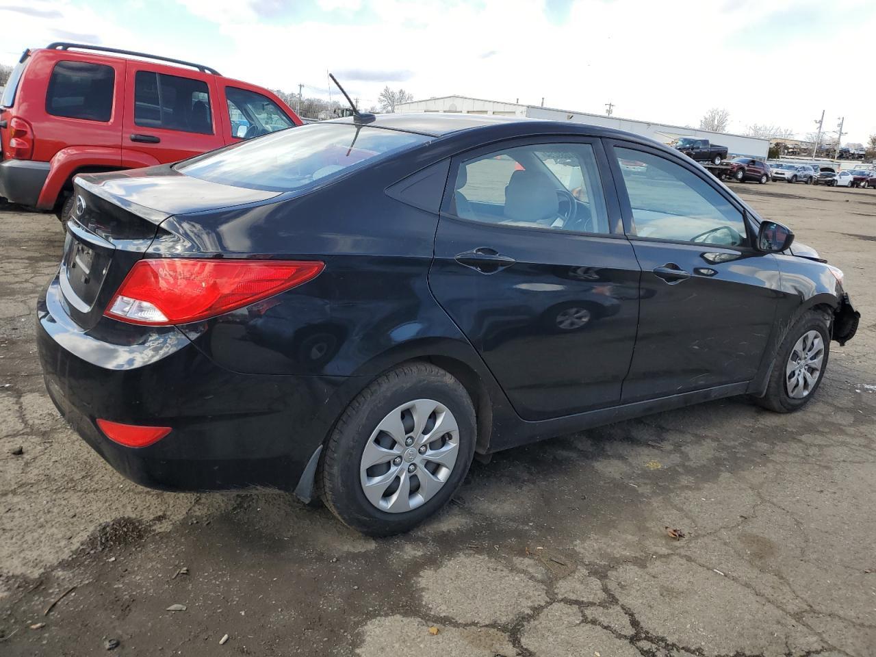 2016 HYUNDAI ACCENT SE - Фото 3