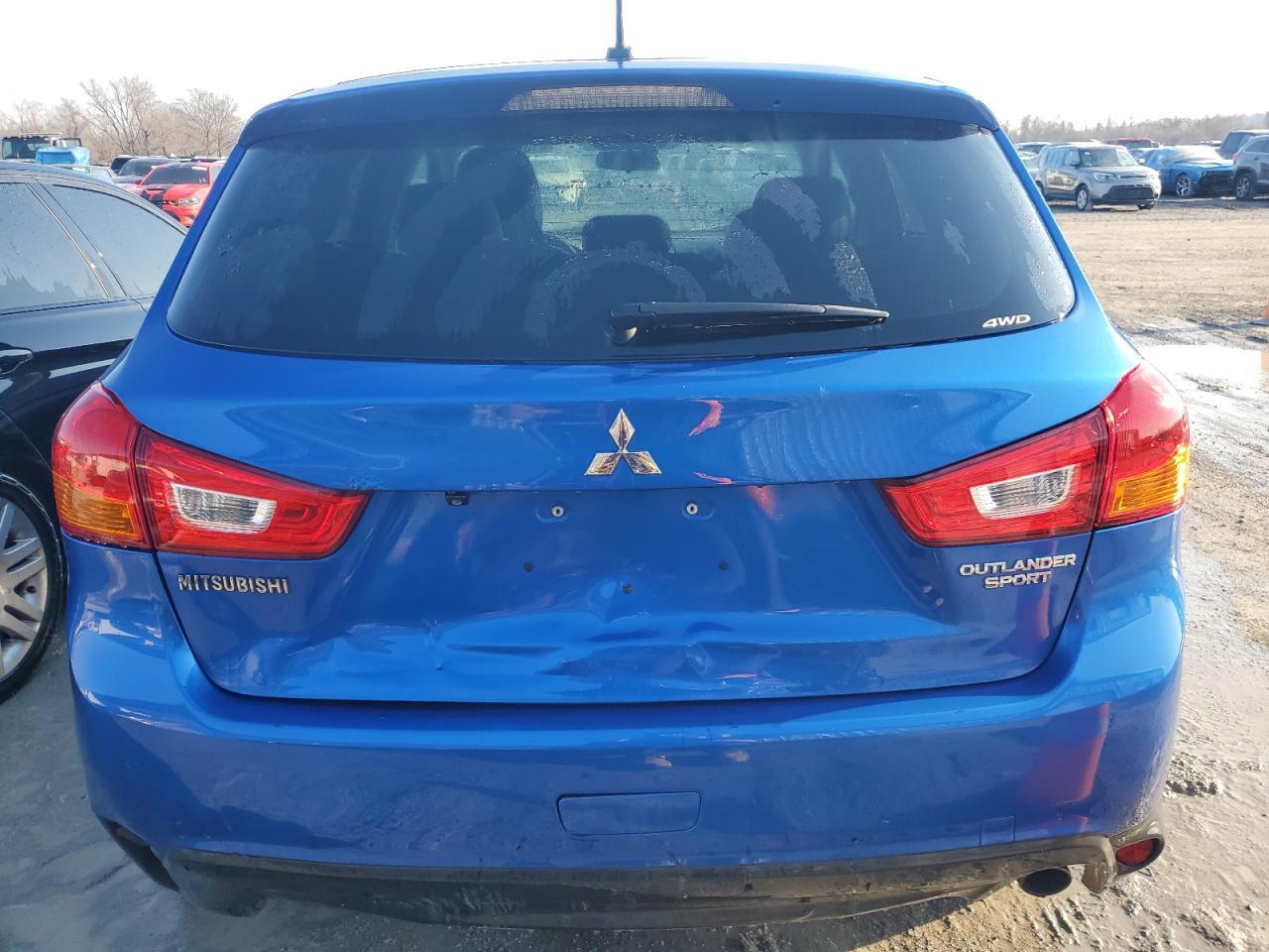 2015 MITSUBISHI OUTLANDER - Image 6