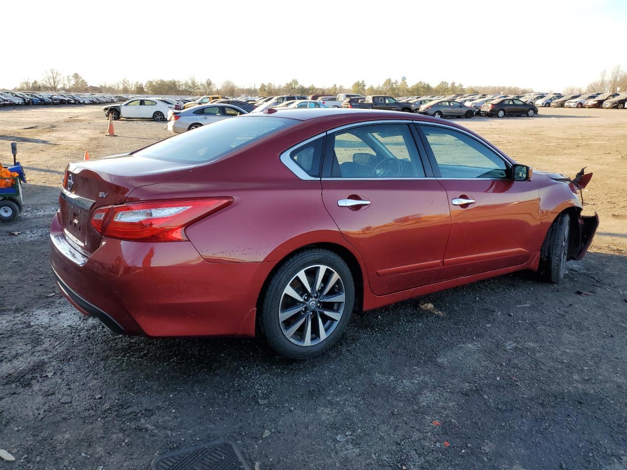 2017 NISSAN ALTIMA 2.5 - Фото 3