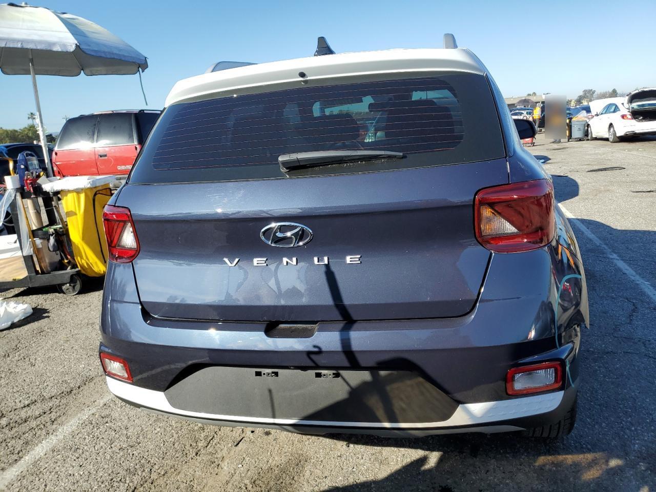 2022 HYUNDAI VENUE SEL - Фото 6