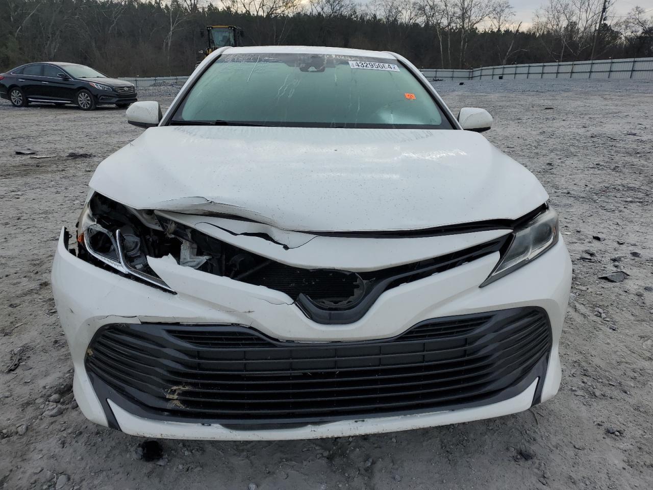 2018 TOYOTA CAMRY L - Фото 5