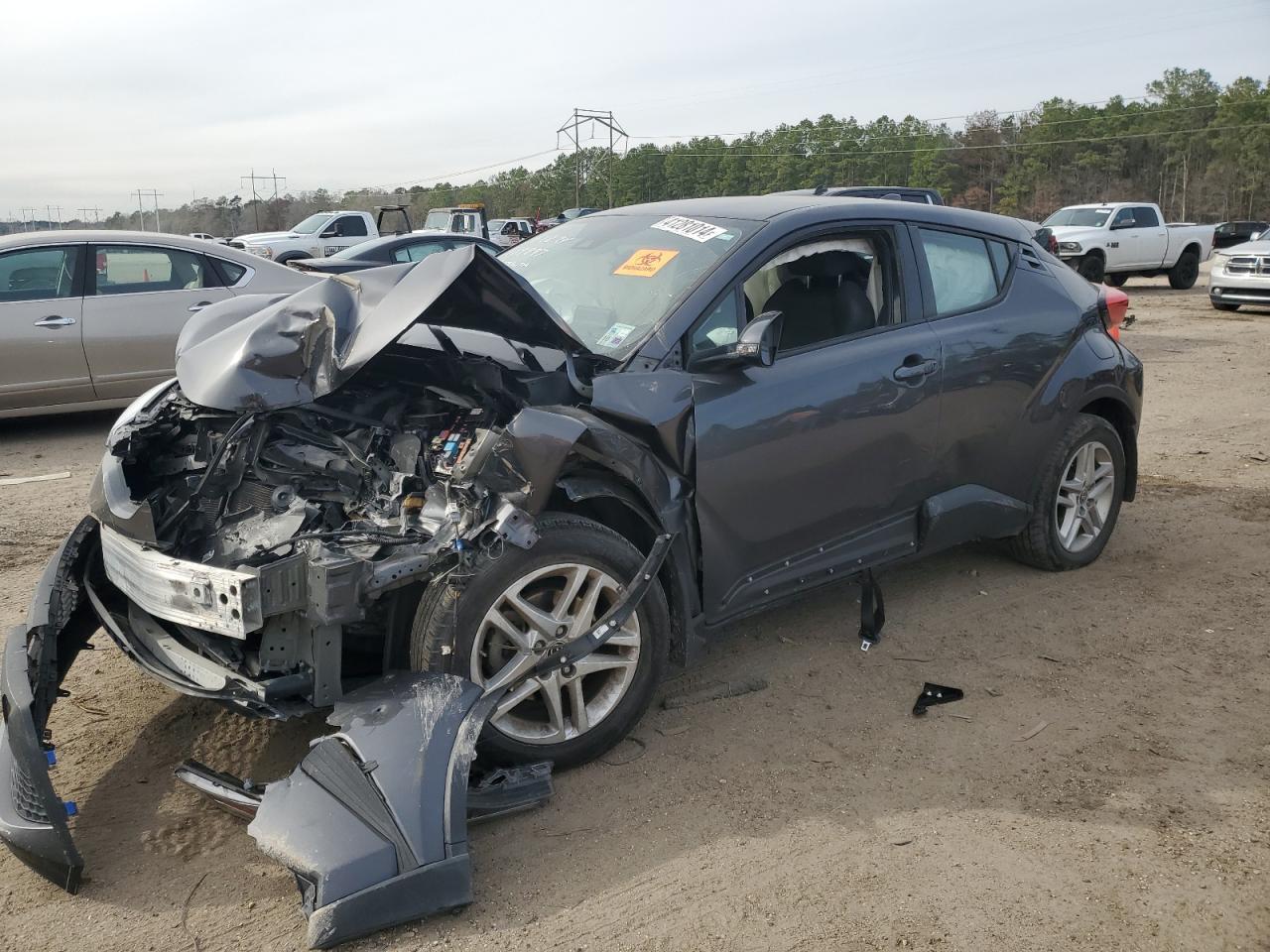 2021 TOYOTA C-HR XLE