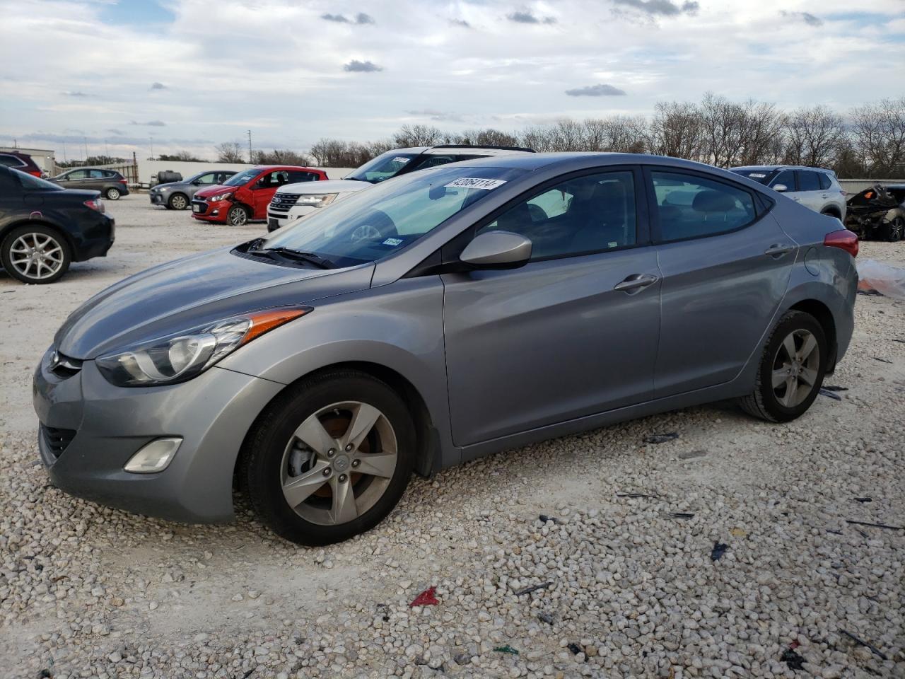 2013 HYUNDAI ELANTRA GL