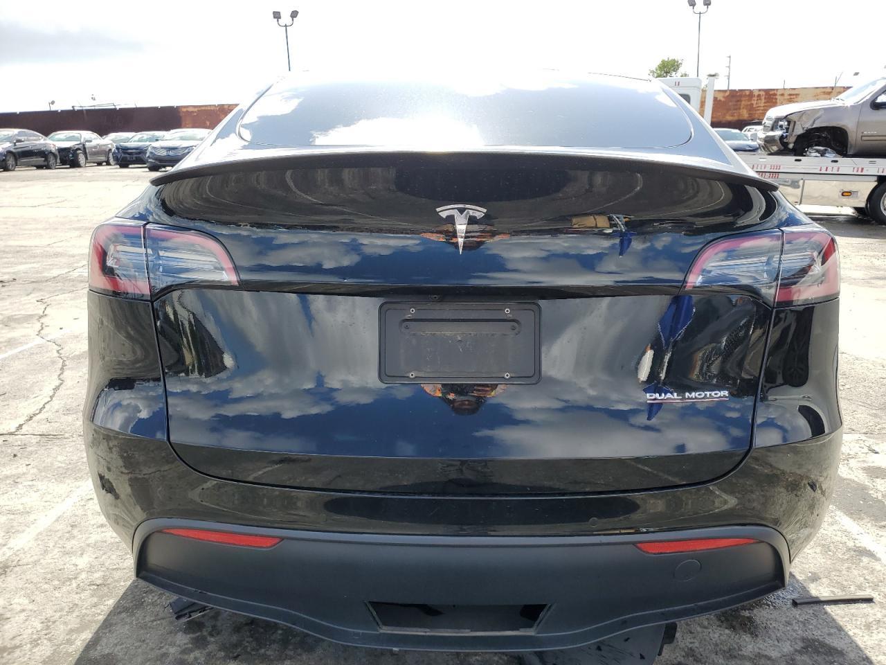 2022 TESLA MODEL Y - Image 6