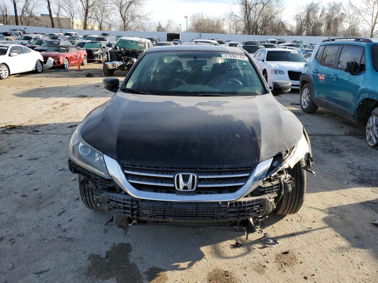 2014 HONDA ACCORD LX - Фото 5
