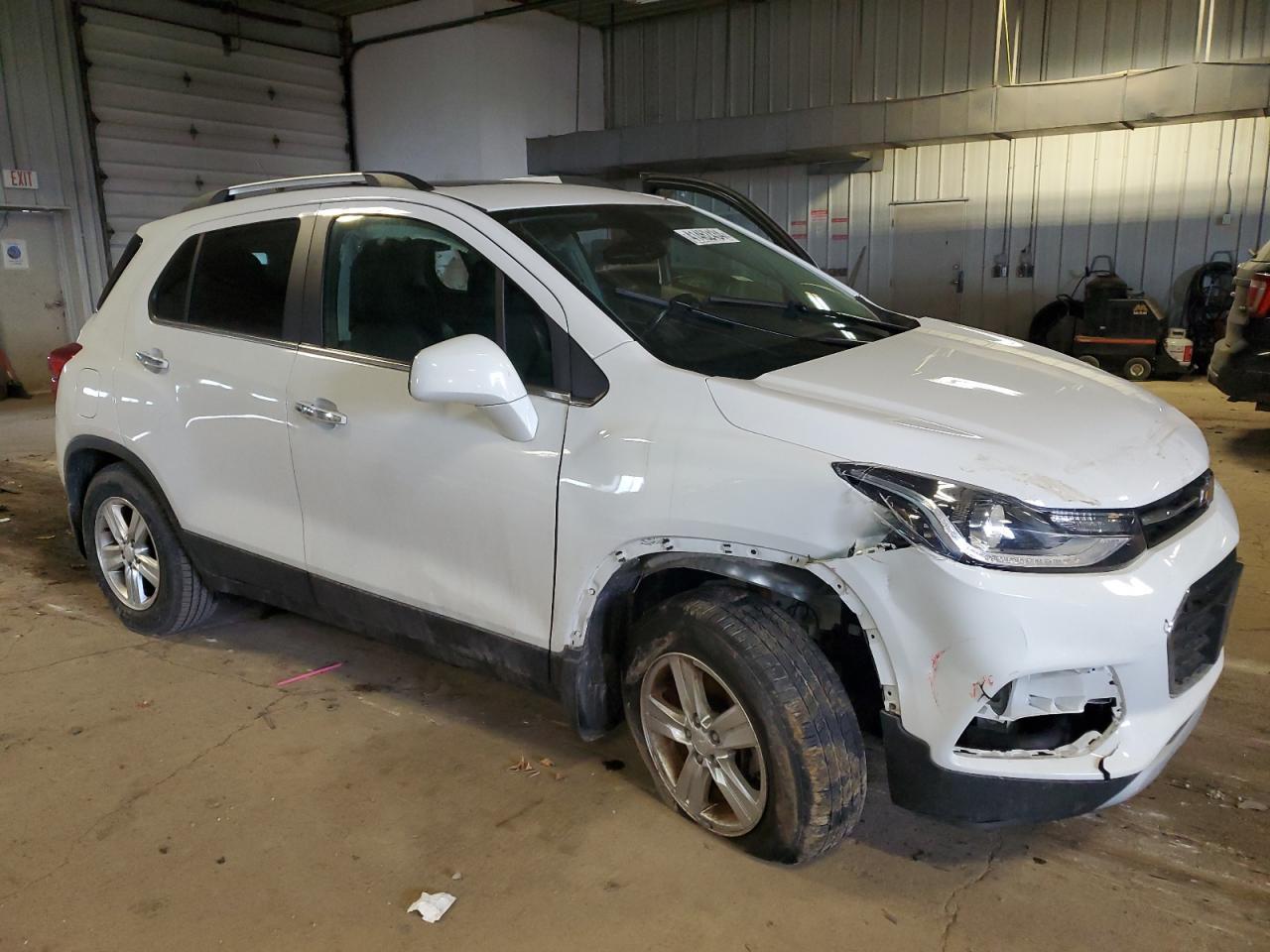 2018 CHEVROLET TRAX 1LT - Фото 4