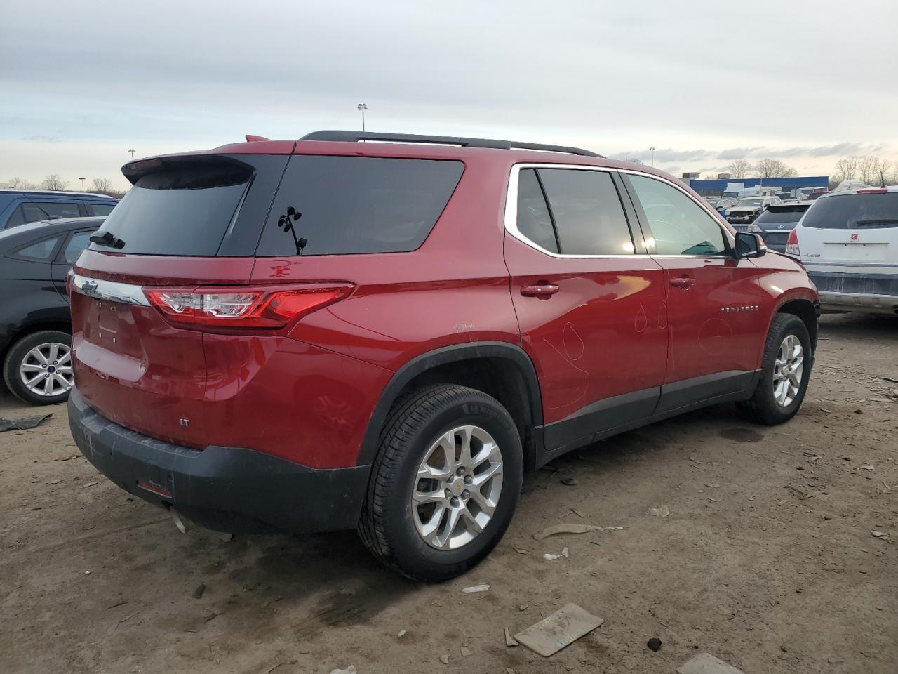 2021 CHEVROLET TRAVERSE L - Фото 3