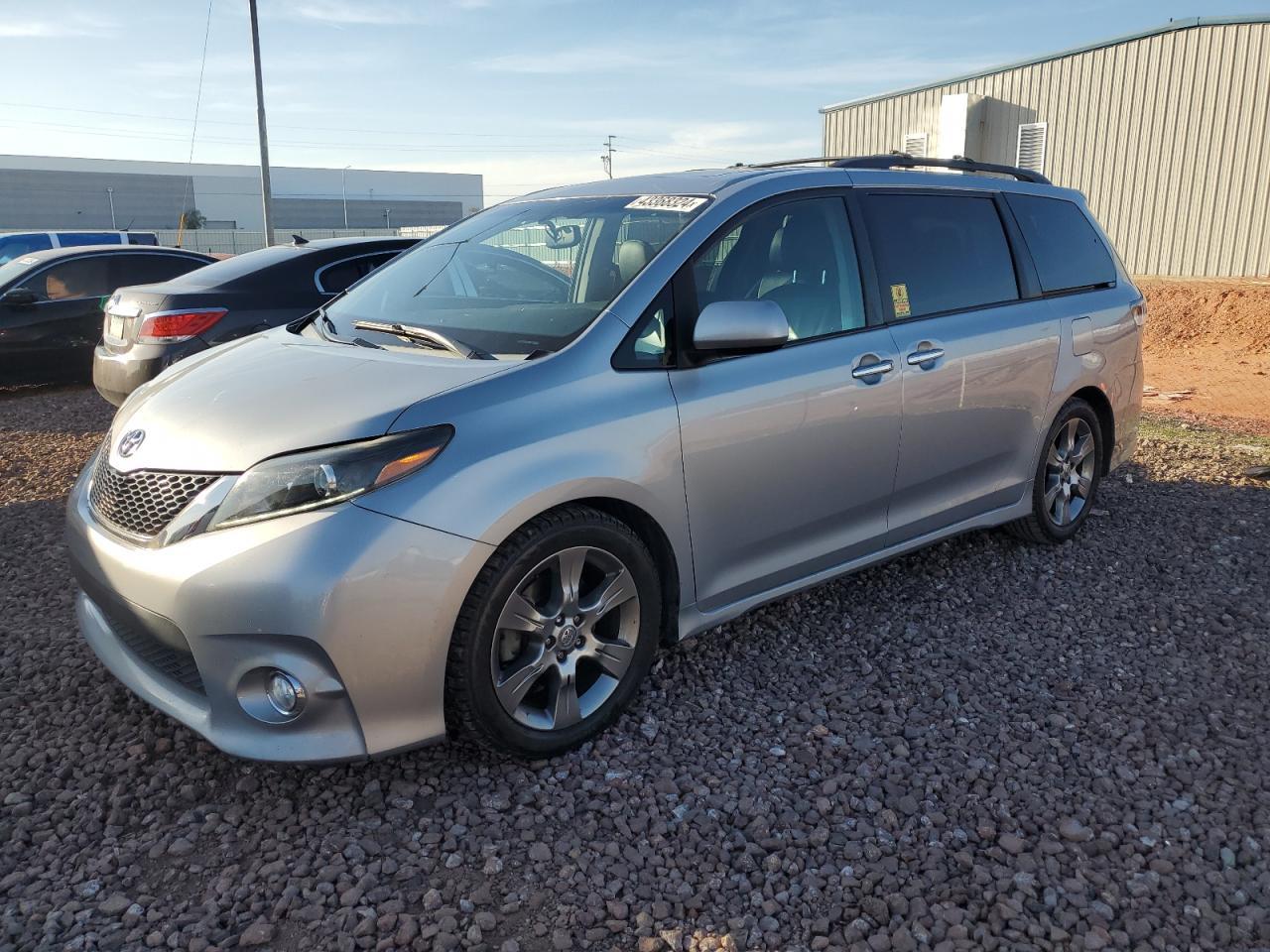 2015 TOYOTA SIENNA SPO