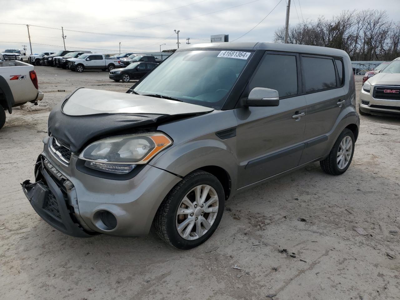 2013 KIA SOUL +