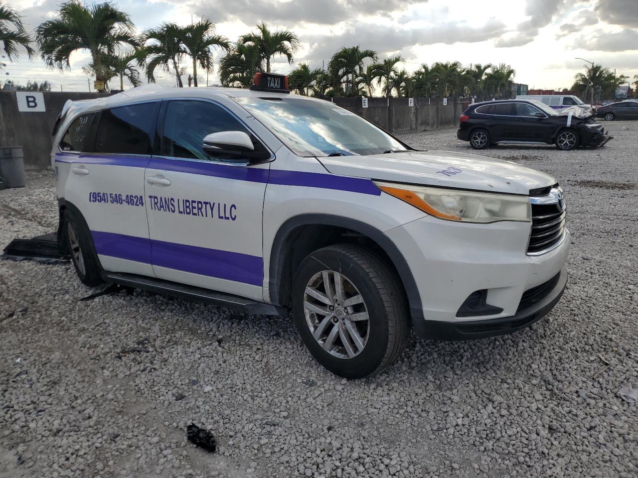 2014 TOYOTA HIGHLANDER - Фото 4