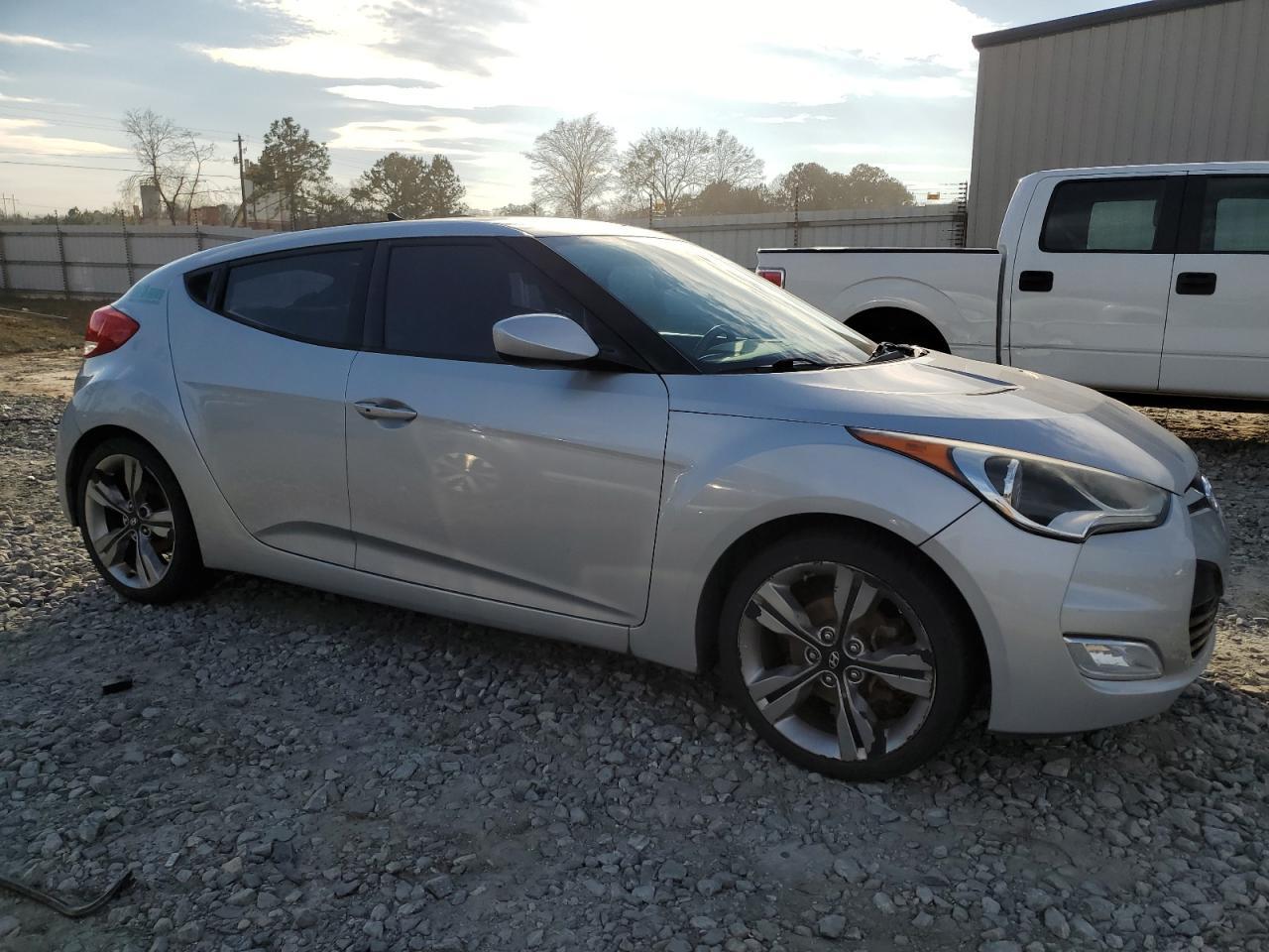 2014 HYUNDAI VELOSTER - Фото 4