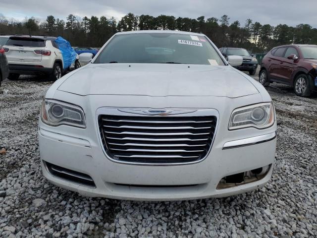 2014 Chrysler 300 - Image 5