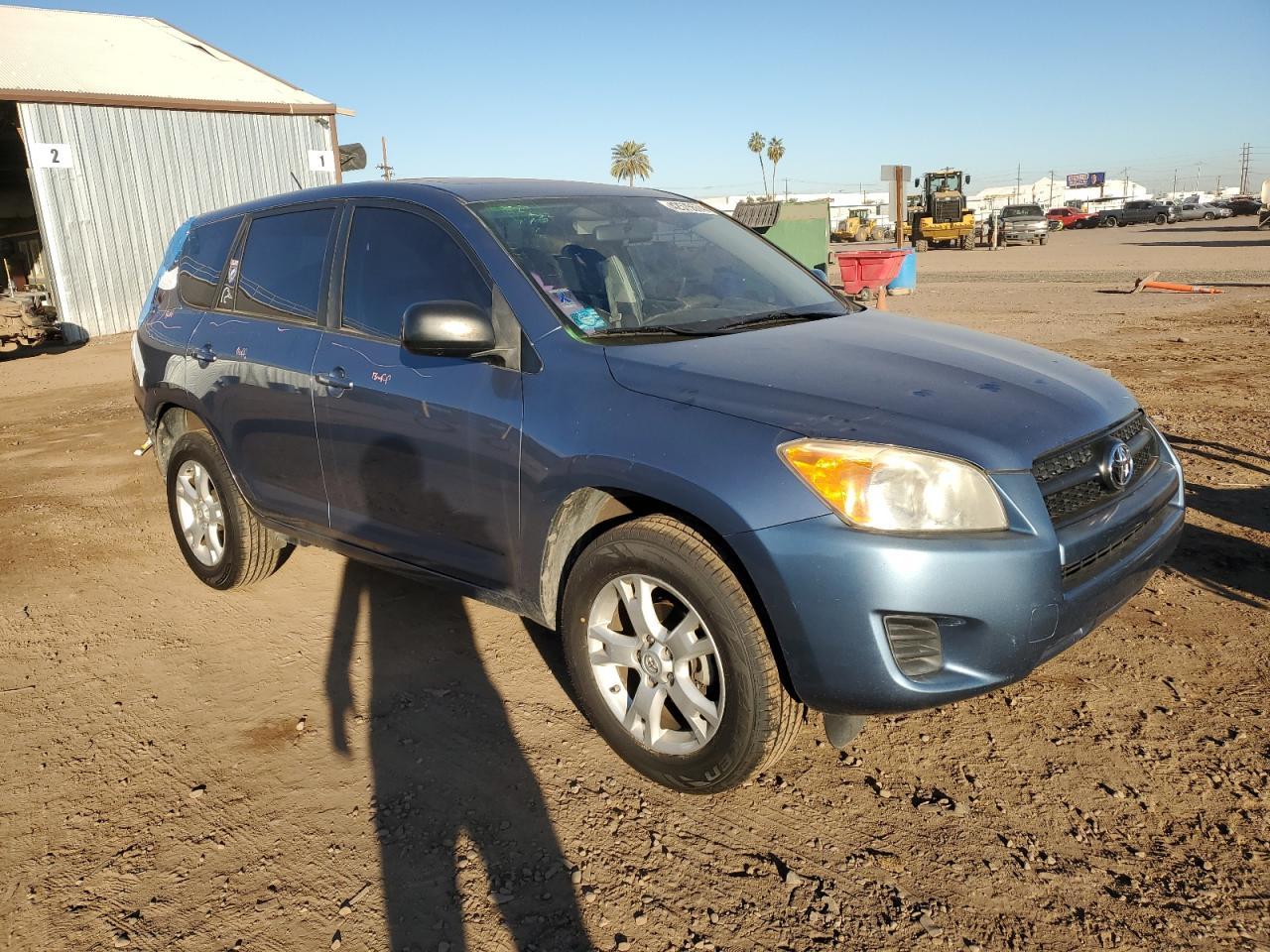 2011 TOYOTA RAV4 - Image 4
