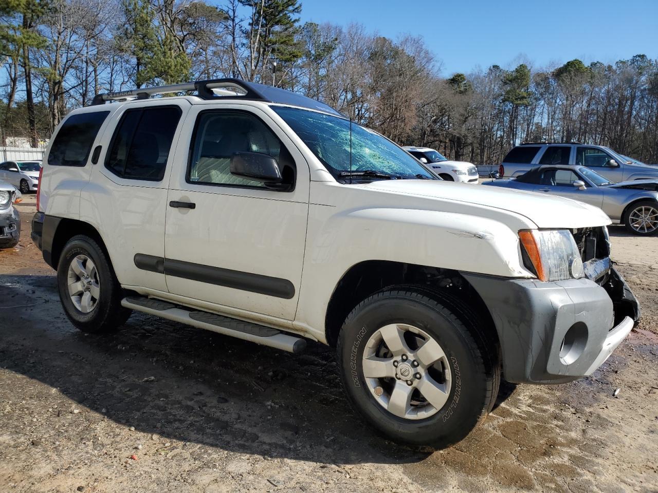 2013 NISSAN XTERRA X - Фото 4