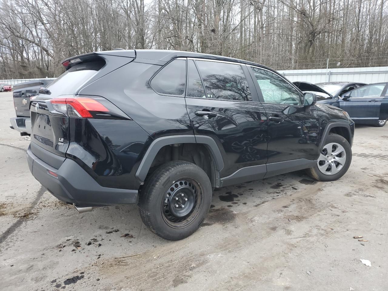 2023 TOYOTA RAV4 LE - Image 3
