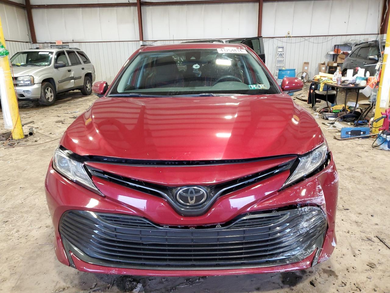 2020 TOYOTA CAMRY LE - Фото 5