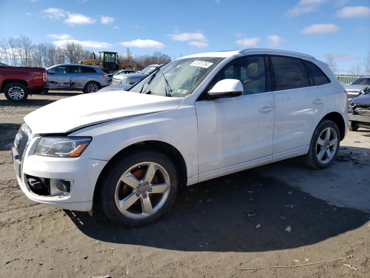 2011 AUDI Q5 PREMIUM