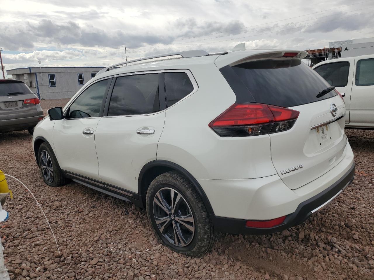 2017 NISSAN ROGUE S - Фото 2