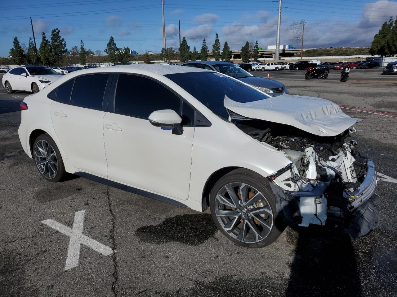 2020 TOYOTA COROLLA SE - Image 4