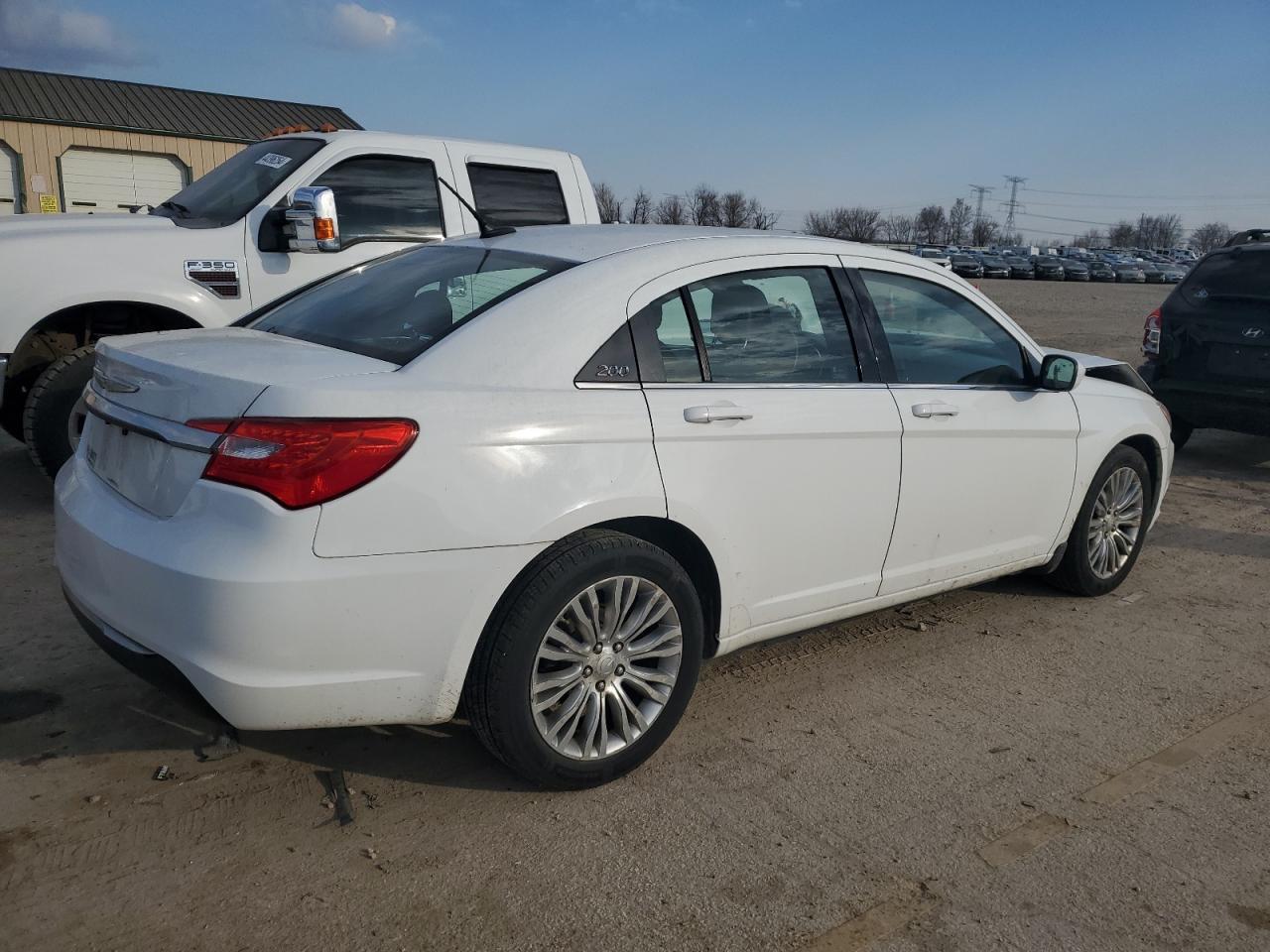 2012 CHRYSLER 200 LX - Image 3