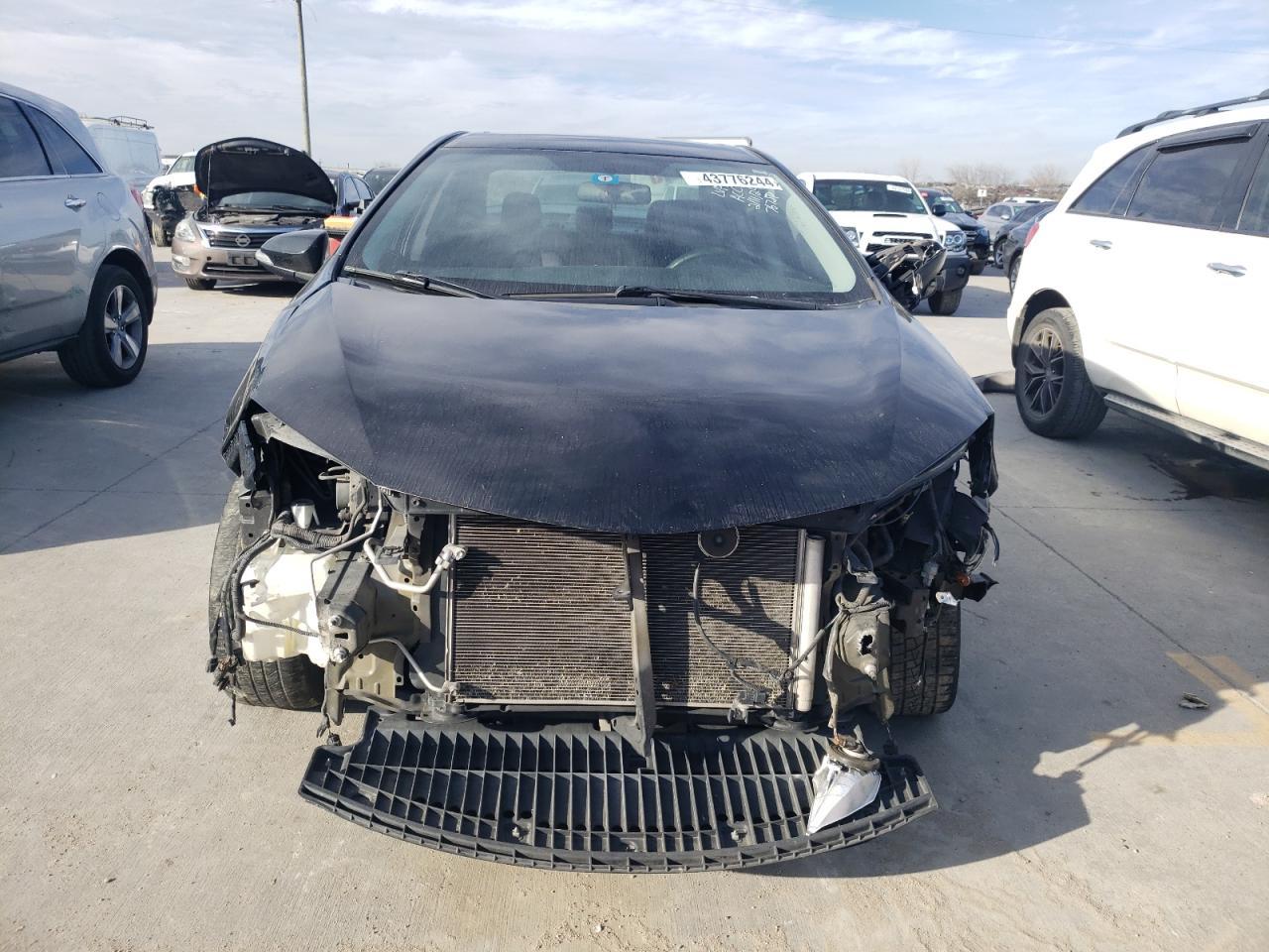 2015 TOYOTA COROLLA L - Image 5