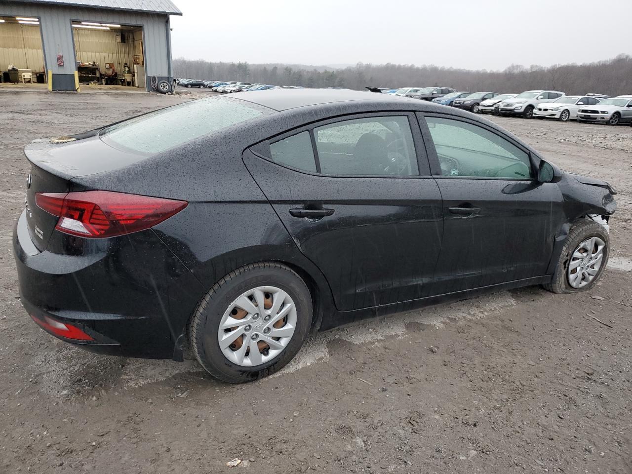 2019 HYUNDAI ELANTRA SE - Фото 3