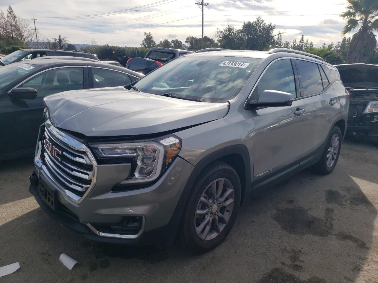 2023 GMC TERRAIN SL