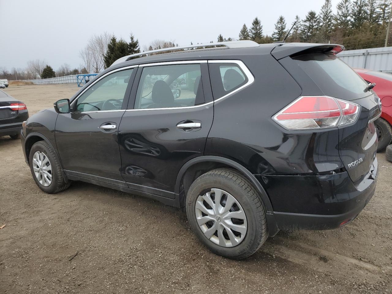 2015 NISSAN ROGUE S - Image 2