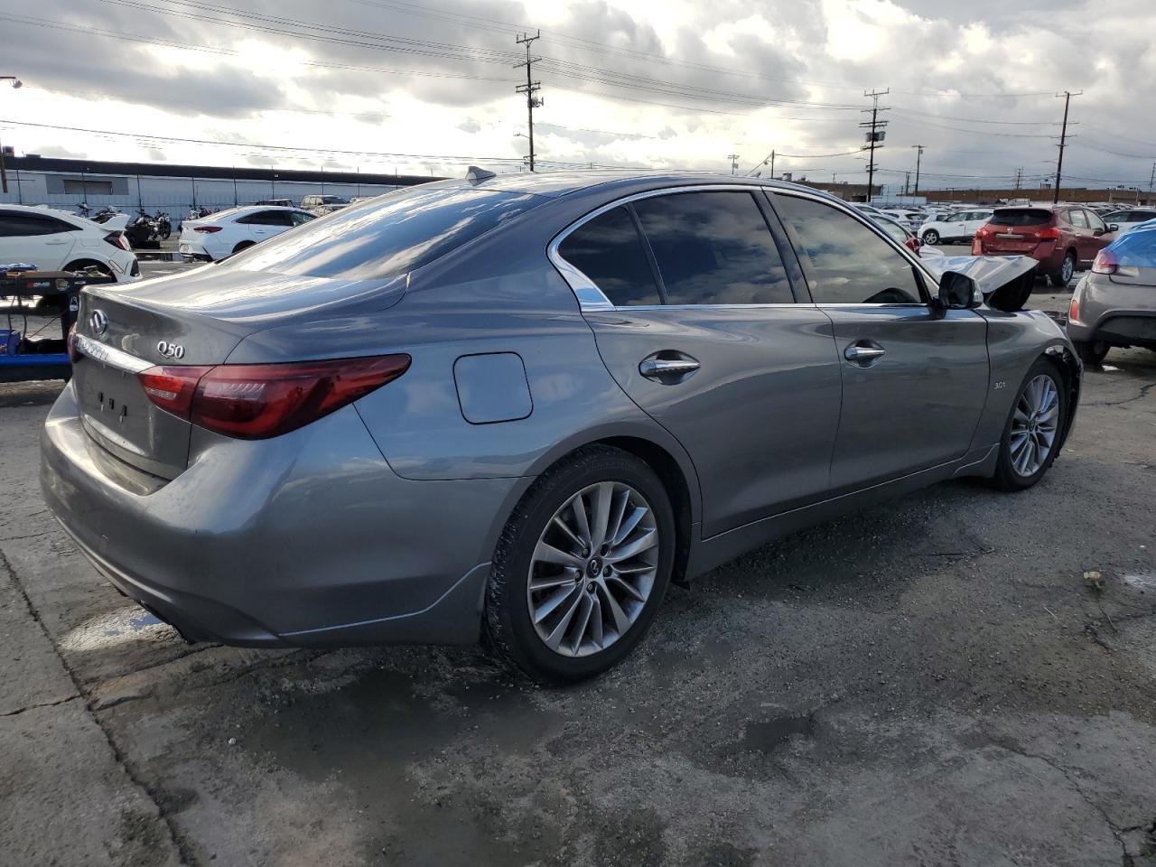 2018 INFINITI Q50 LUXE - Image 3