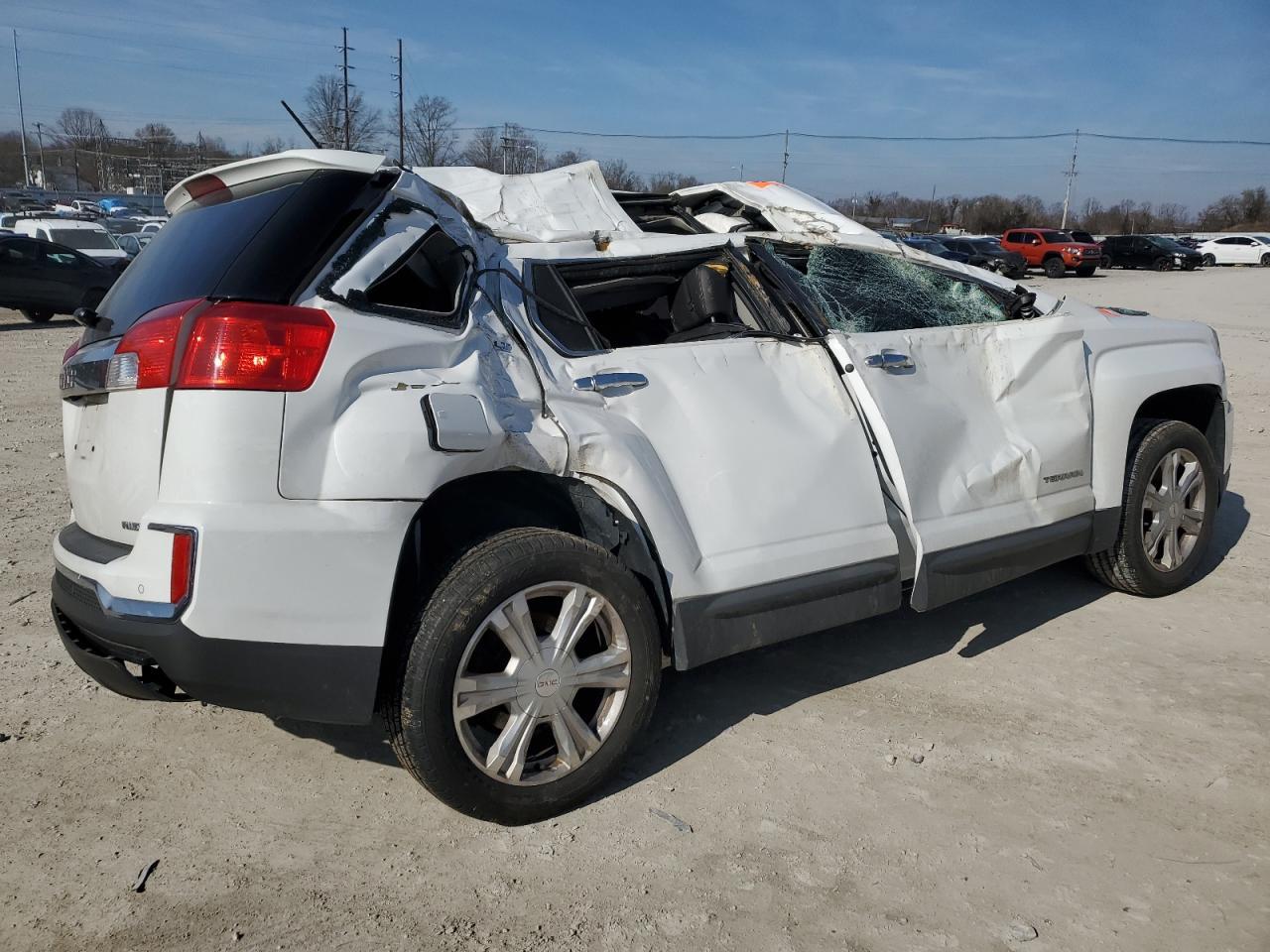 2016 GMC TERRAIN SL - Фото 3