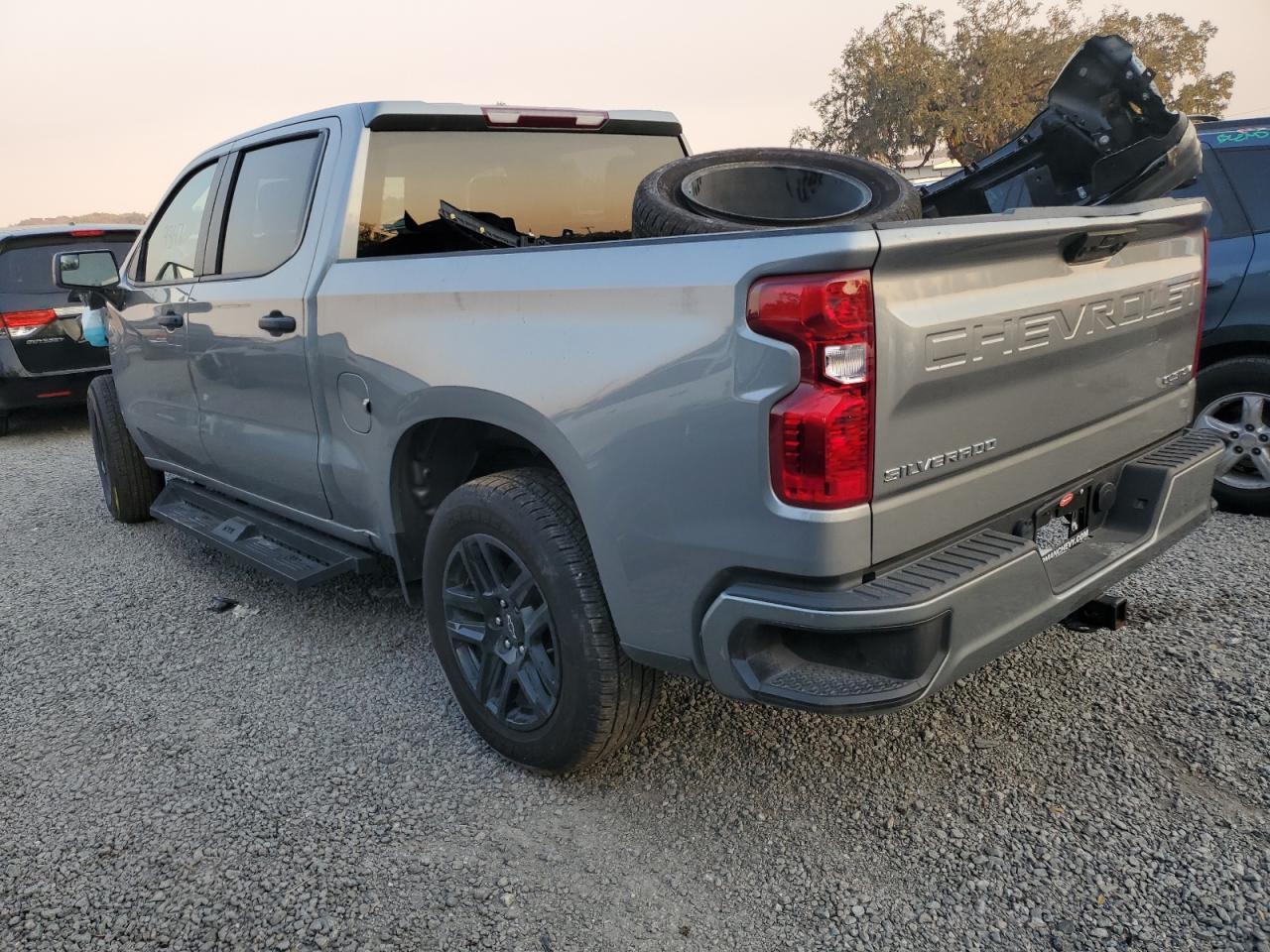 2023 CHEVROLET SILVERADO - Фото 2