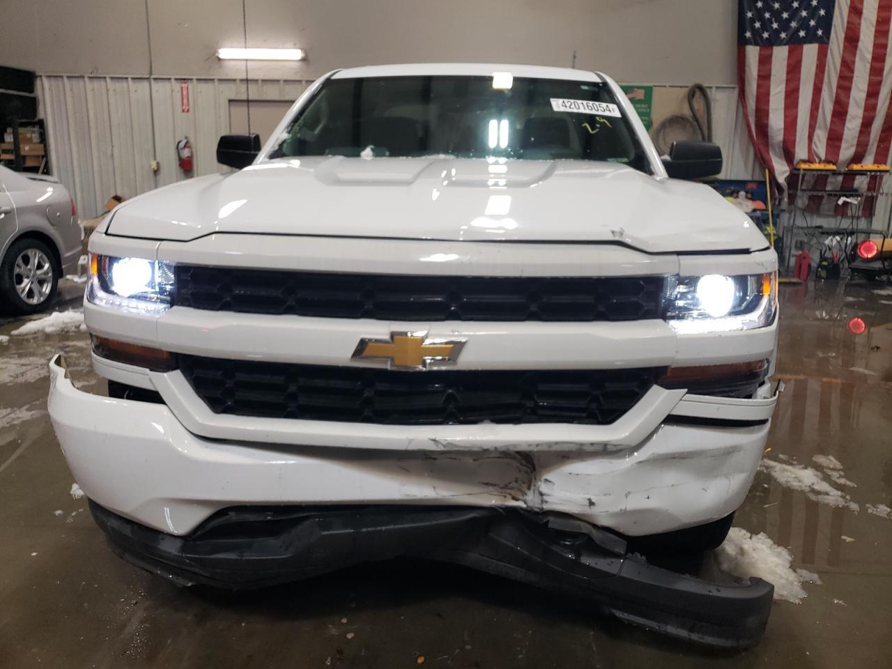 2017 CHEVROLET SILVERADO - Image 5