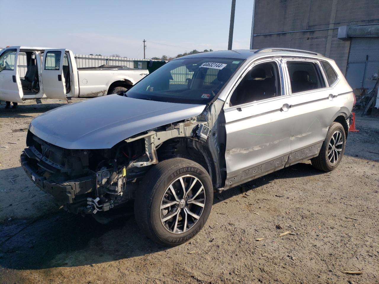 2021 VOLKSWAGEN TIGUAN SE