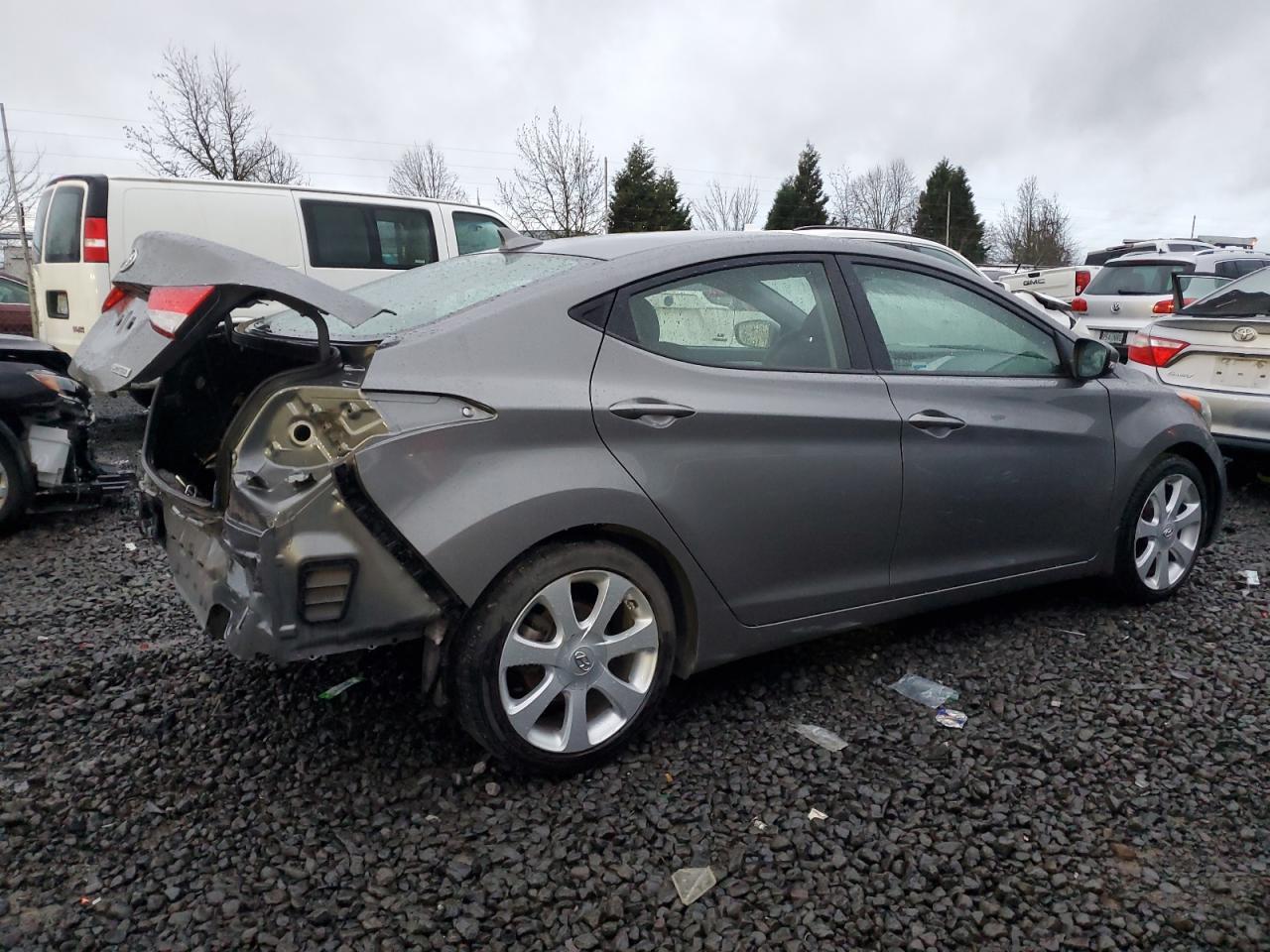 2013 HYUNDAI ELANTRA GL - Image 3