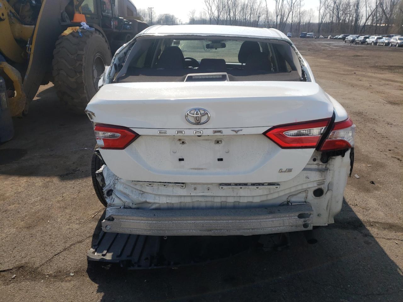 2018 TOYOTA CAMRY L - Image 6