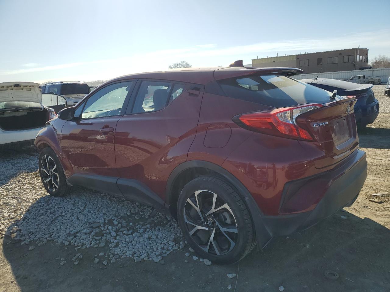 2018 TOYOTA C-HR XLE - Image 2
