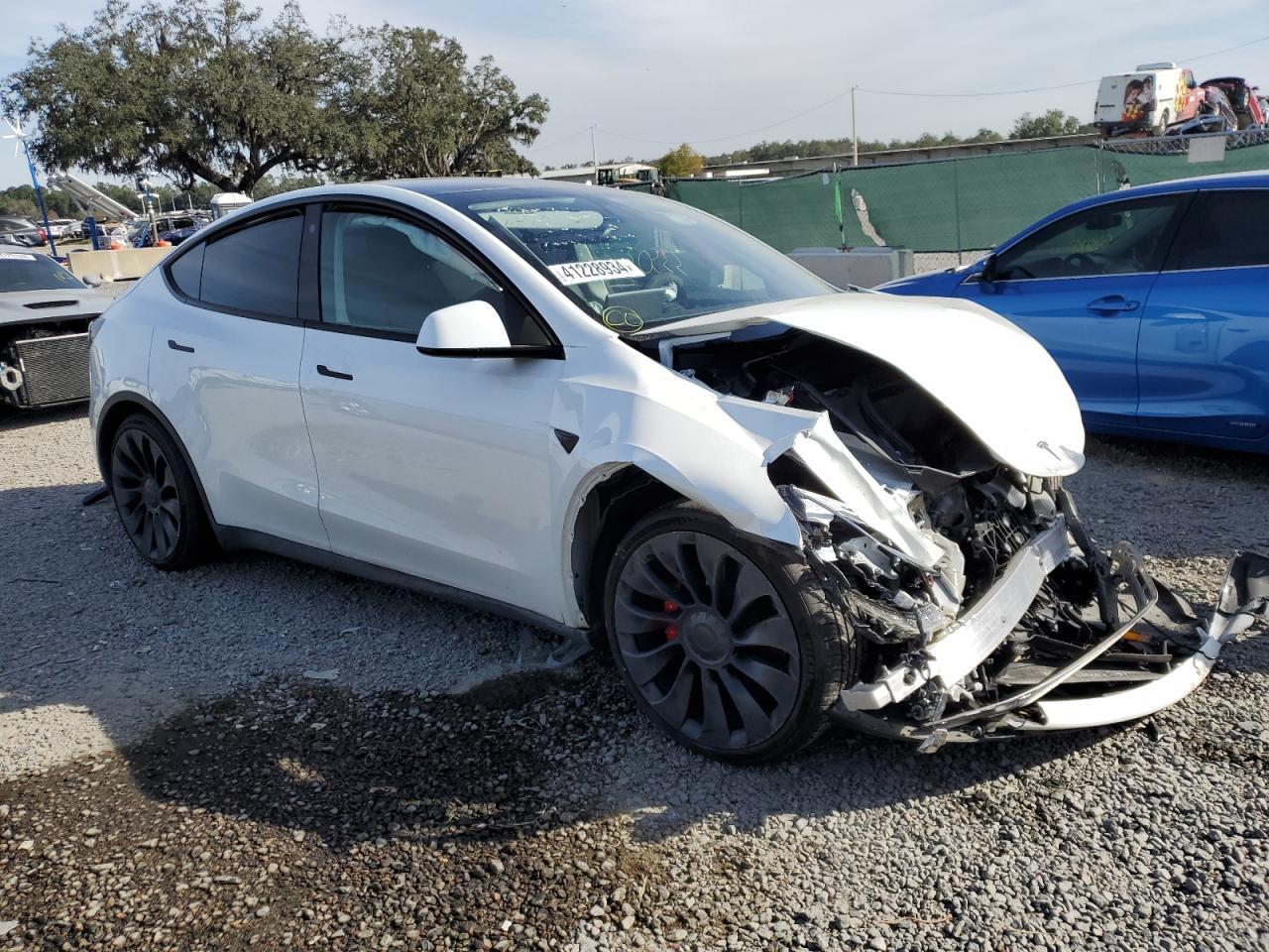 2022 TESLA MODEL Y - Image 4