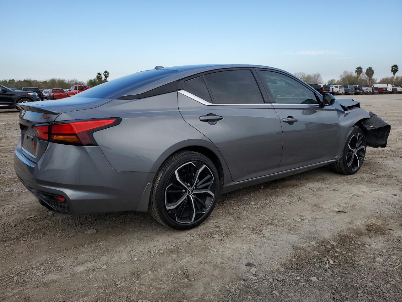2024 NISSAN ALTIMA SR - Фото 3