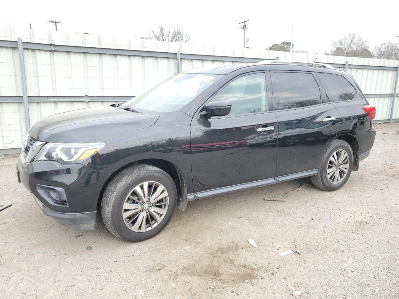 2017 NISSAN PATHFINDER