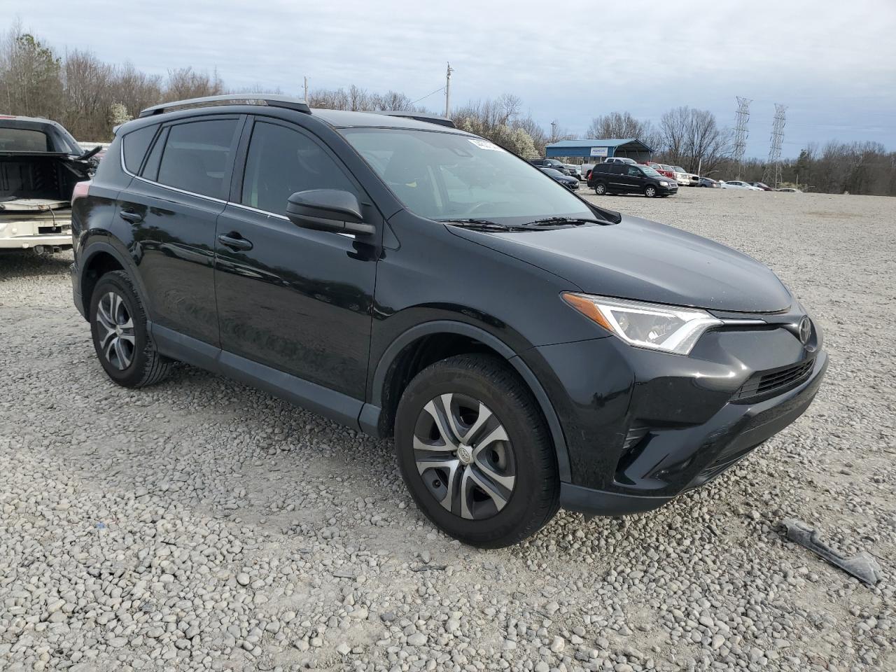2018 TOYOTA RAV4 LE - Image 4