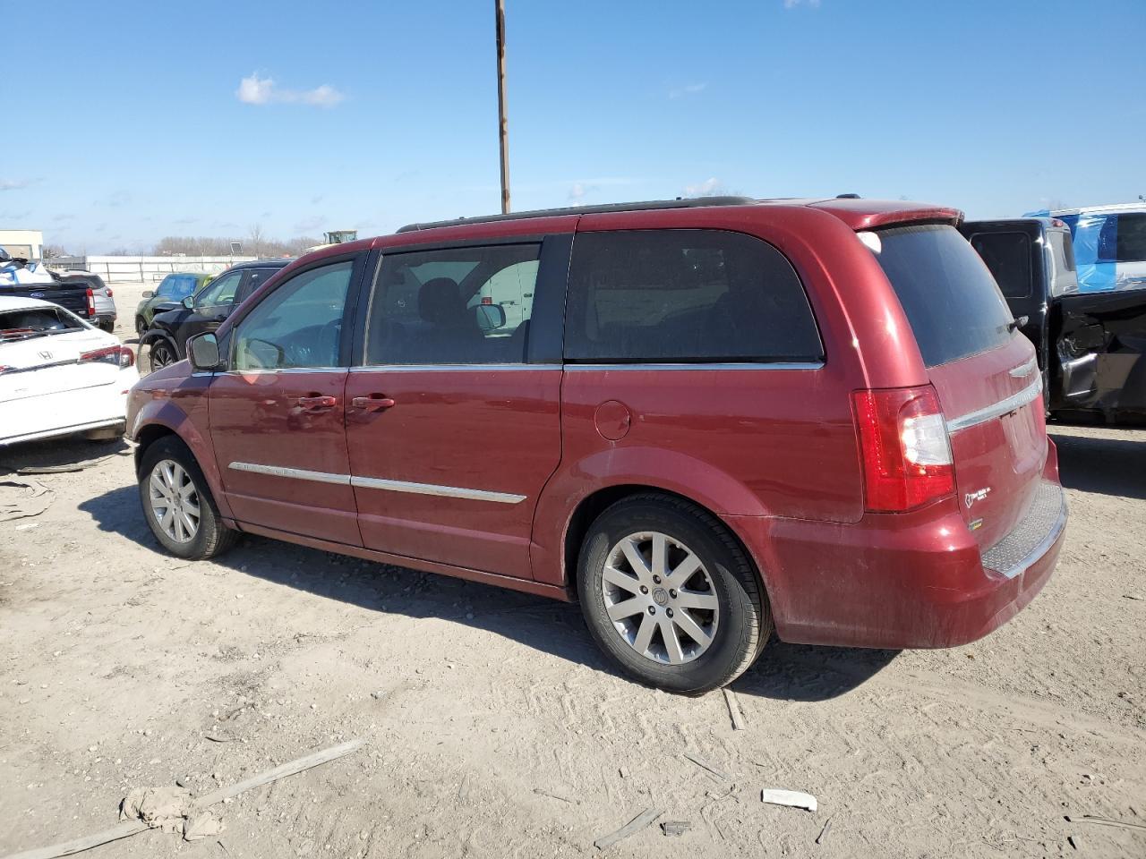 2014 CHRYSLER TOWN & COU - Image 2