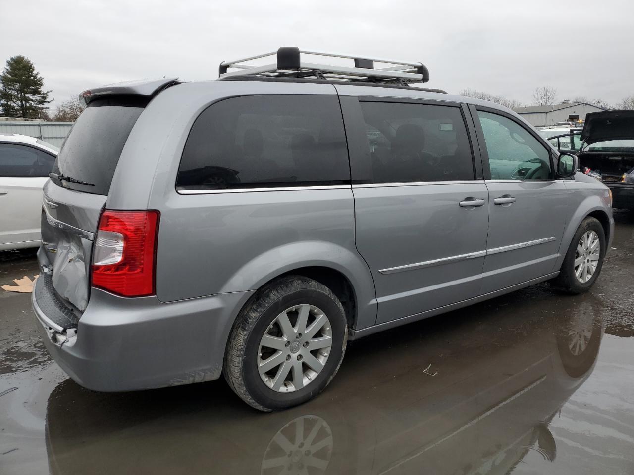 2014 CHRYSLER TOWN & COU - Image 3