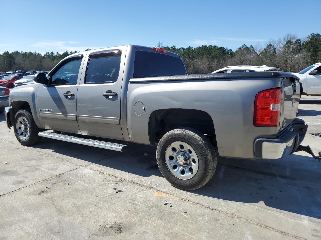 2013 CHEVROLET SILVERADO - Image 2