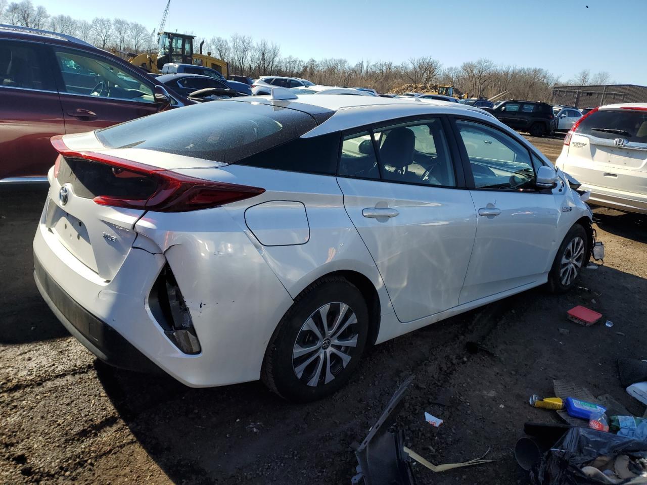 2022 TOYOTA PRIUS PRIM - Image 3