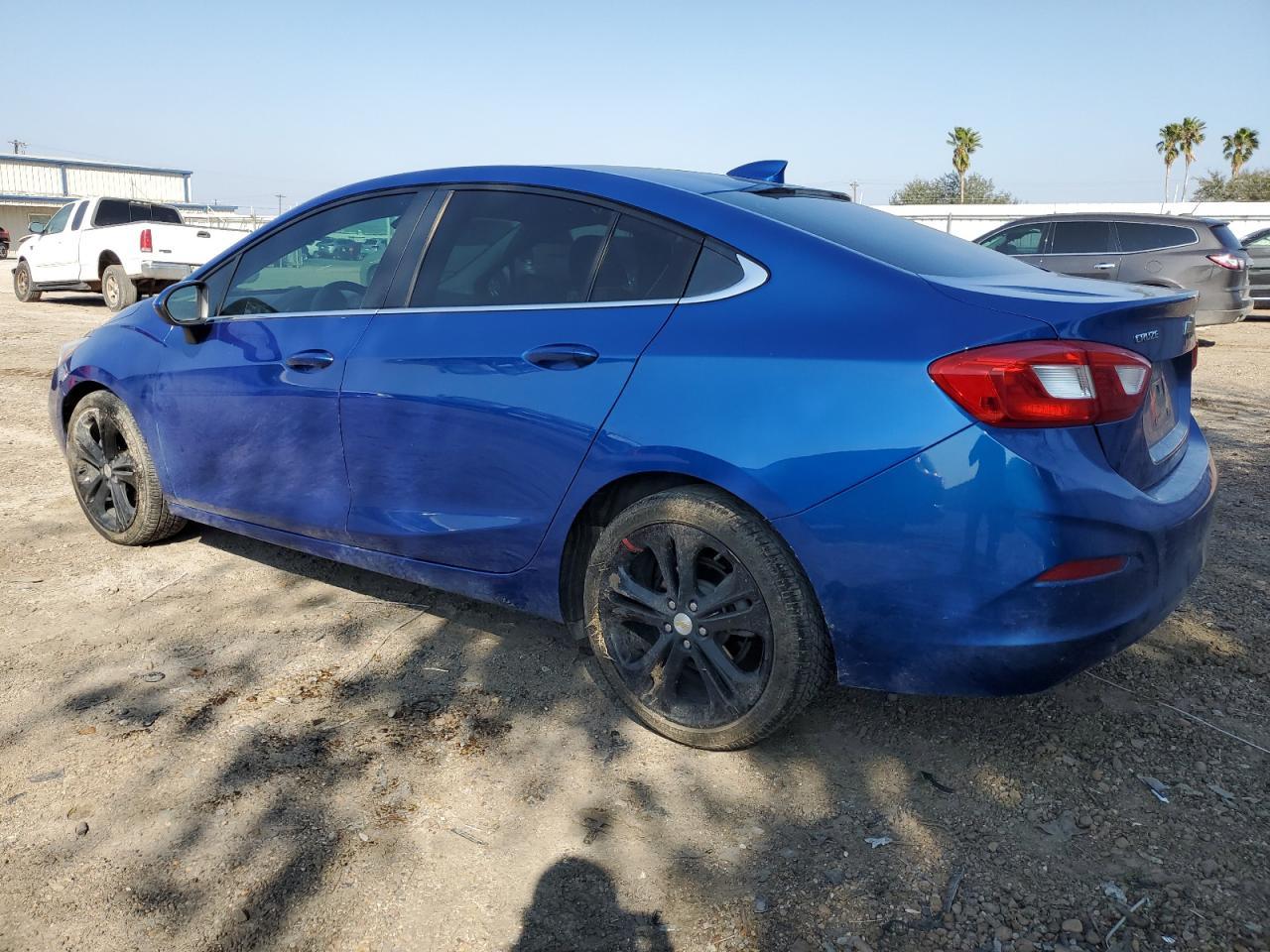2016 CHEVROLET CRUZE LT - Image 2