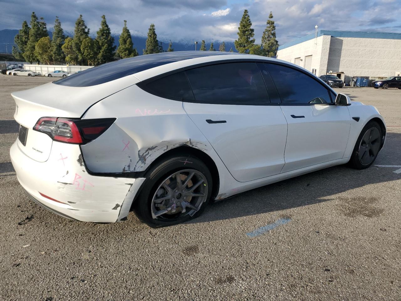 2022 TESLA MODEL 3 - Image 3