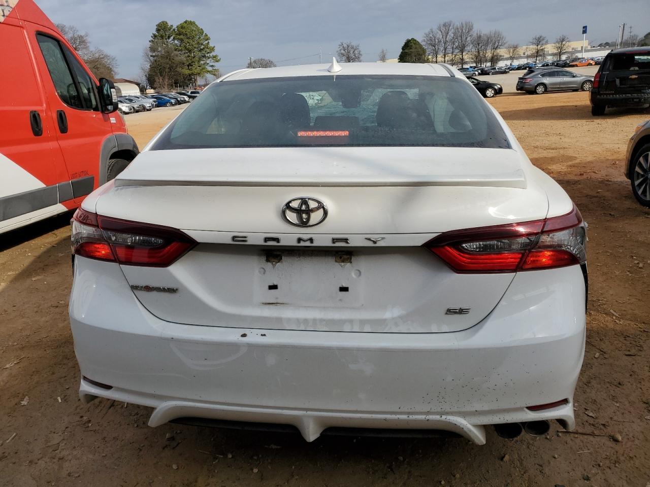 2021 TOYOTA CAMRY SE - Image 6